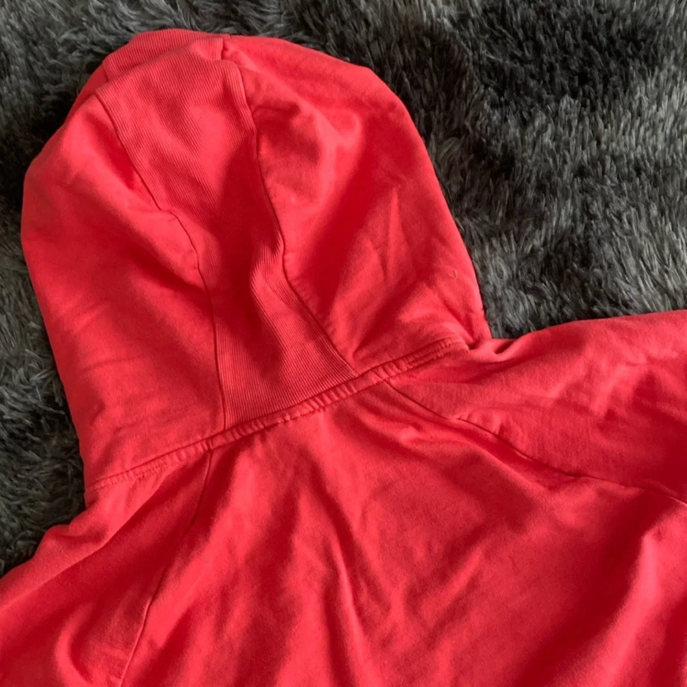 Gymshark coral red cropped hoodie - Picture 13 of 17
